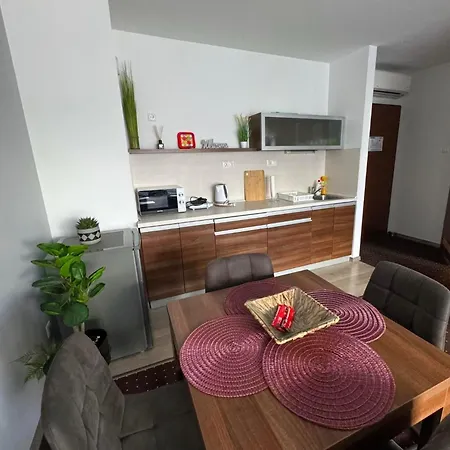 Happy Seasons Szoboszlo